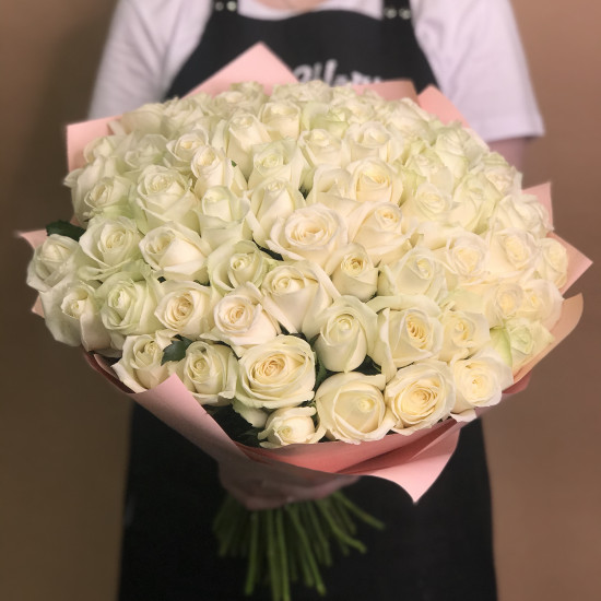 Букеты из роз Букет из 71 розы (50 см)